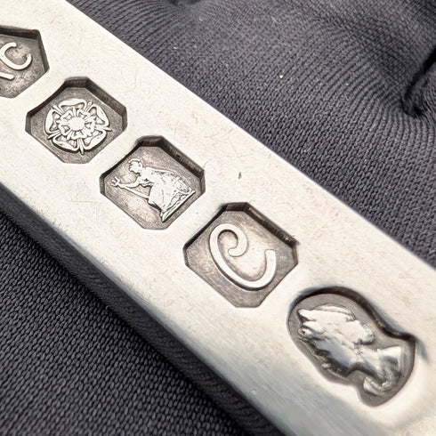 1977年 英国 ブリタニアシルバー製 ジュビリーインゴットペンダント計19.2g 純銀ネックレス付 RC